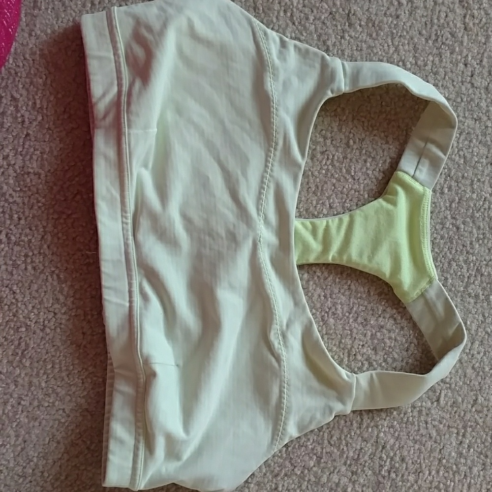 Lululemon bra